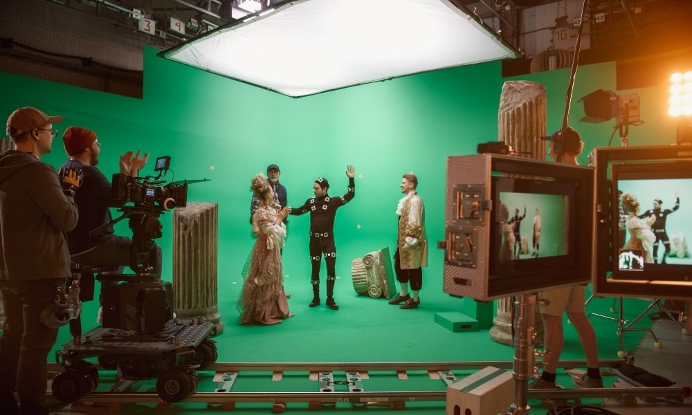 Movie makers use Green Screen for the first time (1941 Colorized) : r/GoCommitDie