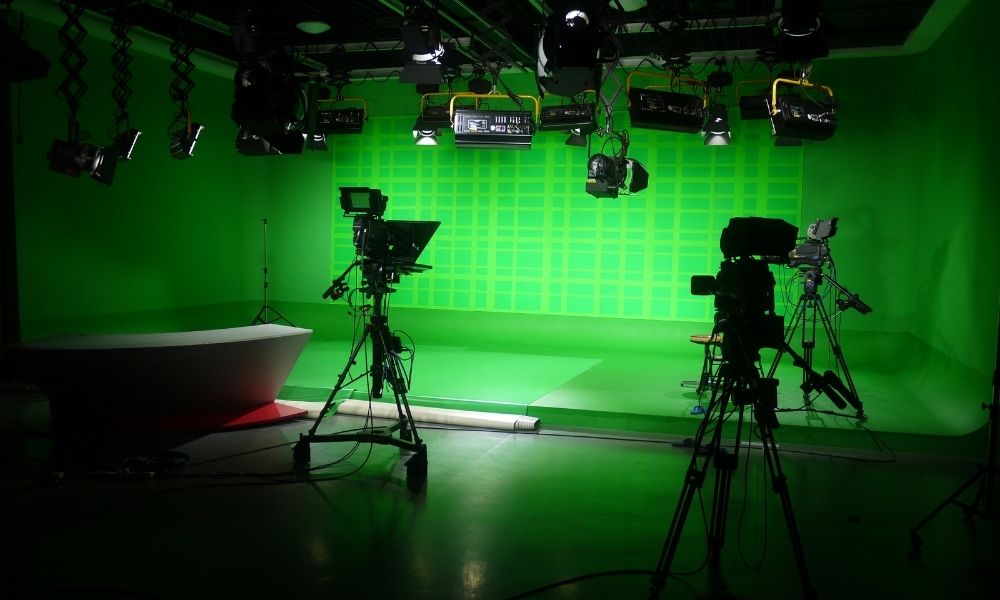 How Green Screens Are Used in Your Favorite TV Series
